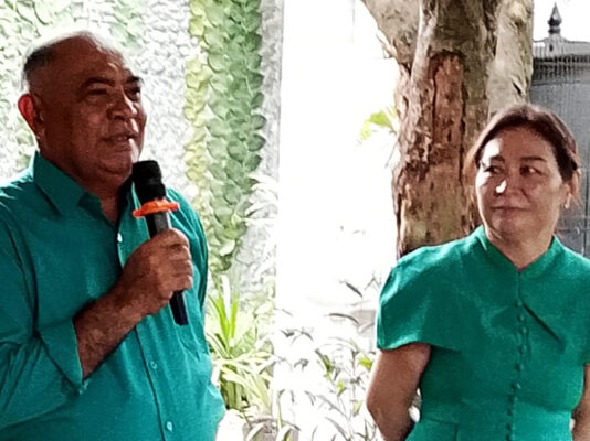 Ketua Sinode GMIH, Demianus Ice Gelar Open House Natal natal