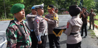 Apel Gelar Pasukan Operasi Lilin Singgalang 2024 Polres Solok singgalang