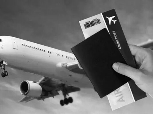 Harga Tiket Pesawat Melambung Tinggi, Pemudik Pontianak Terjepit Rp7,7 Juta. tiket