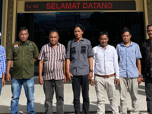 Lidik Krimsus RI Dampingi Korban Penipuan Ke Polres Kampar kampar