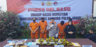 Polda Jabar Bongkar Sindikat Narkoba Internasional, Temuan Senpi Kaliber AK-47 Ungkap Bahaya di Balik Lapas narkoba