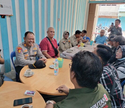 Kapolsek Kundur Gelar Curhat Kamtibmas Bersama Insan Pers, Perkuat Sinergi Media dan Polri Kundur