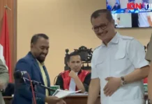 Mantan Wakapolri Oegroseno Beberkan Perbedaan Wajah Jokowi di Ijazah dan Asli