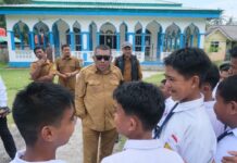 Sidak ke Selat Mie, Wabup Karimun Instruksikan Pendataan Infrastruktur Sekolah untuk Program Jangka Panjang
